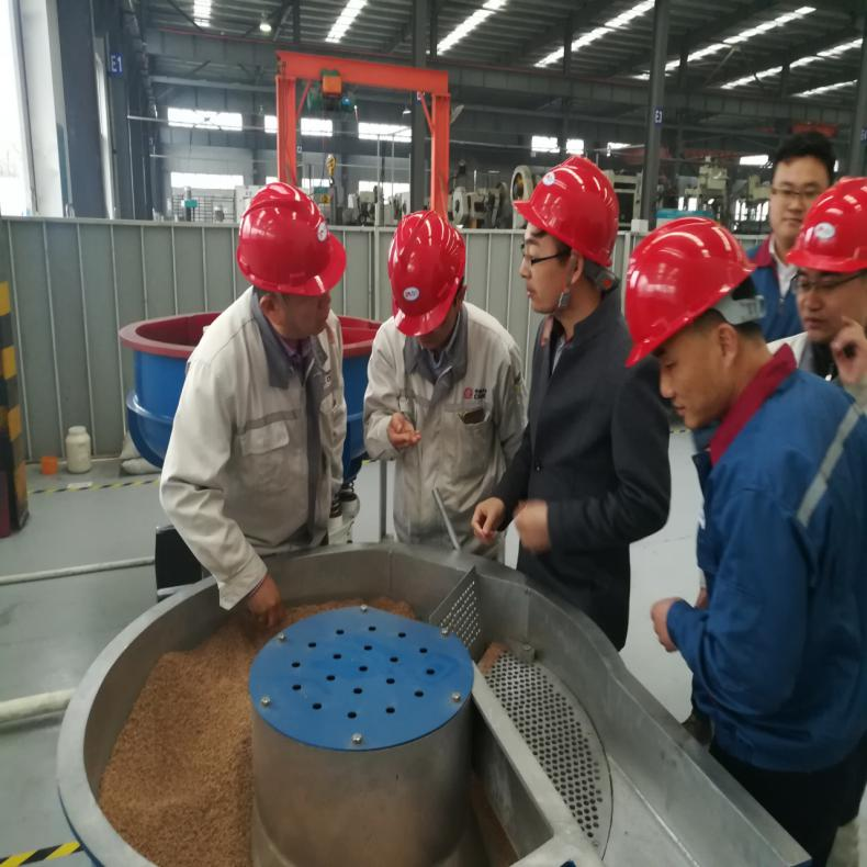 Críochnaíonn Toscaireacht CRRC Iniúchadh Monarcha go rathúil ag Saoráid Qingdao — Comhlíonadh Iomlán ar fud na gCaighdeán Cáilíochta agus Táirgeachta go léir